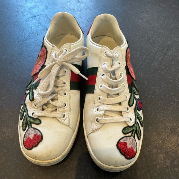 Gucci Shoes - Gucci Leather Floral Print Sneakers